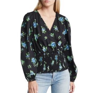 NWT Nordstrom VERO MODA Bella Sanna Floral
Print Cotton Blouse Size Medium